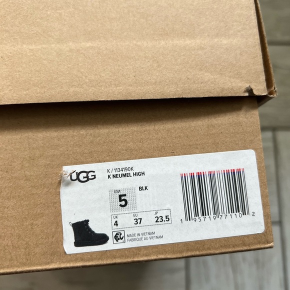 Black Lace-Up UGG NEUMEL Boots - Picture 5 of 5